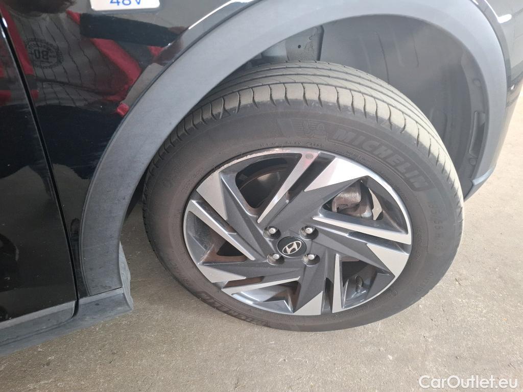  Hyundai  Bayon HYUNDAI  / 2021 / 5P / SUV 1.0 T-GDI 100 DCT- 7 HYB 48V INTUITIVE #14