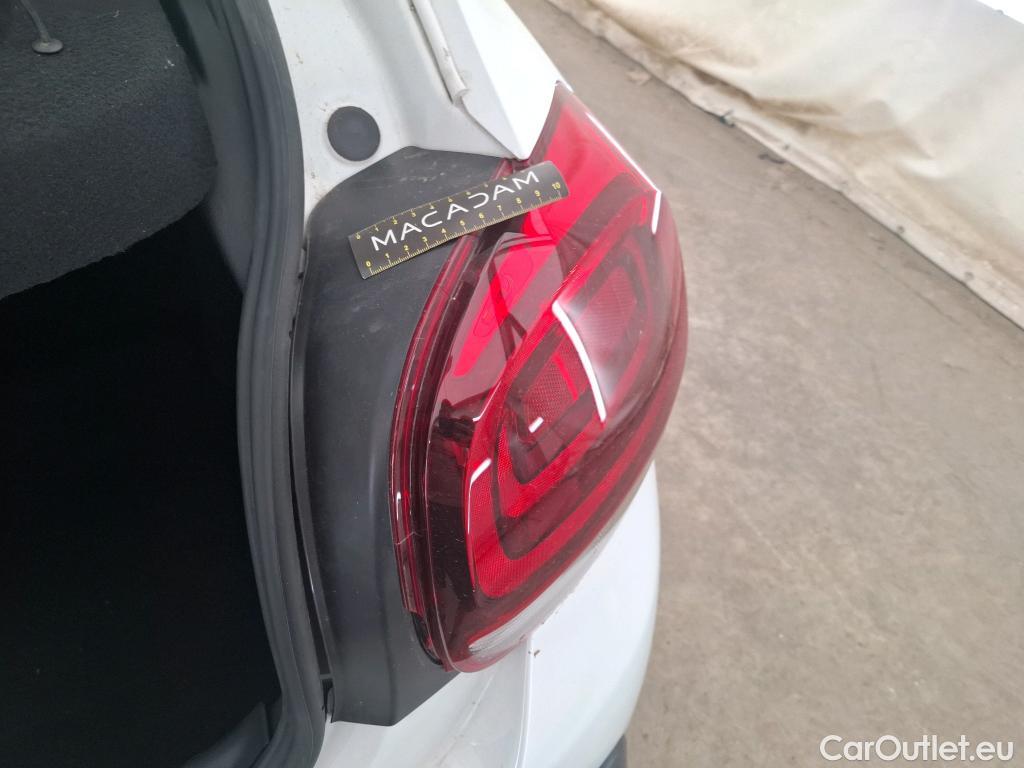  Citroen  C3 CITROEN  / 2016 / 5P / Berline PureTech 110 S&S BVM6 Feel #13