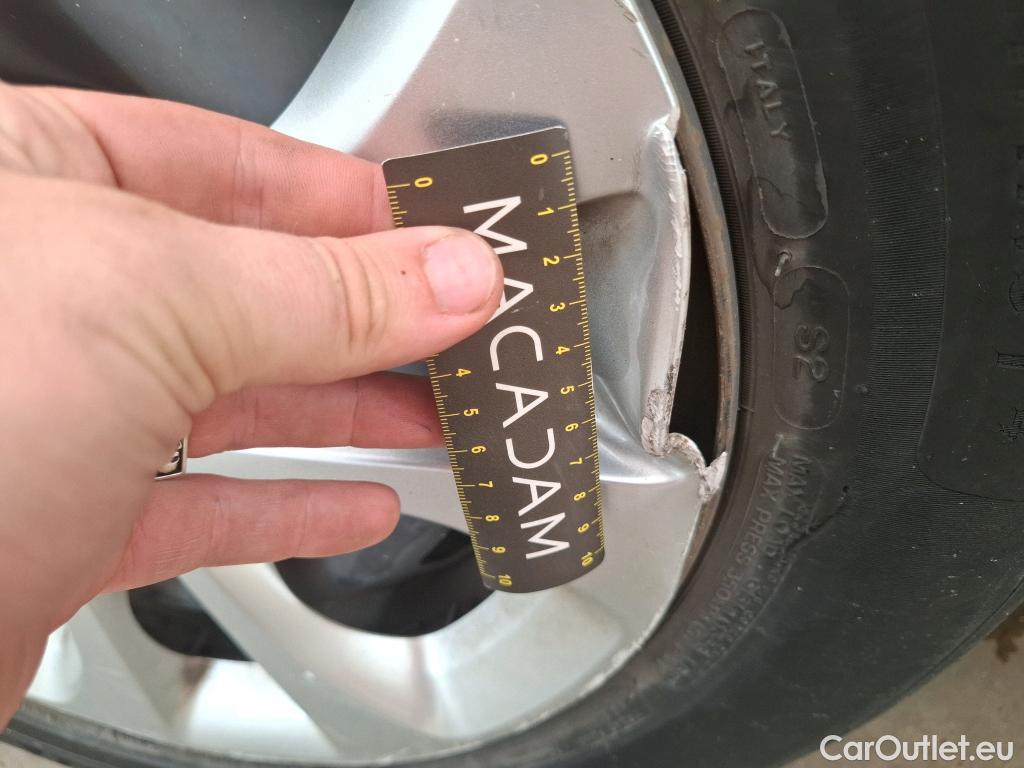  Citroen  C3 CITROEN  / 2016 / 5P / Berline PureTech 110 S&S BVM6 Feel #30