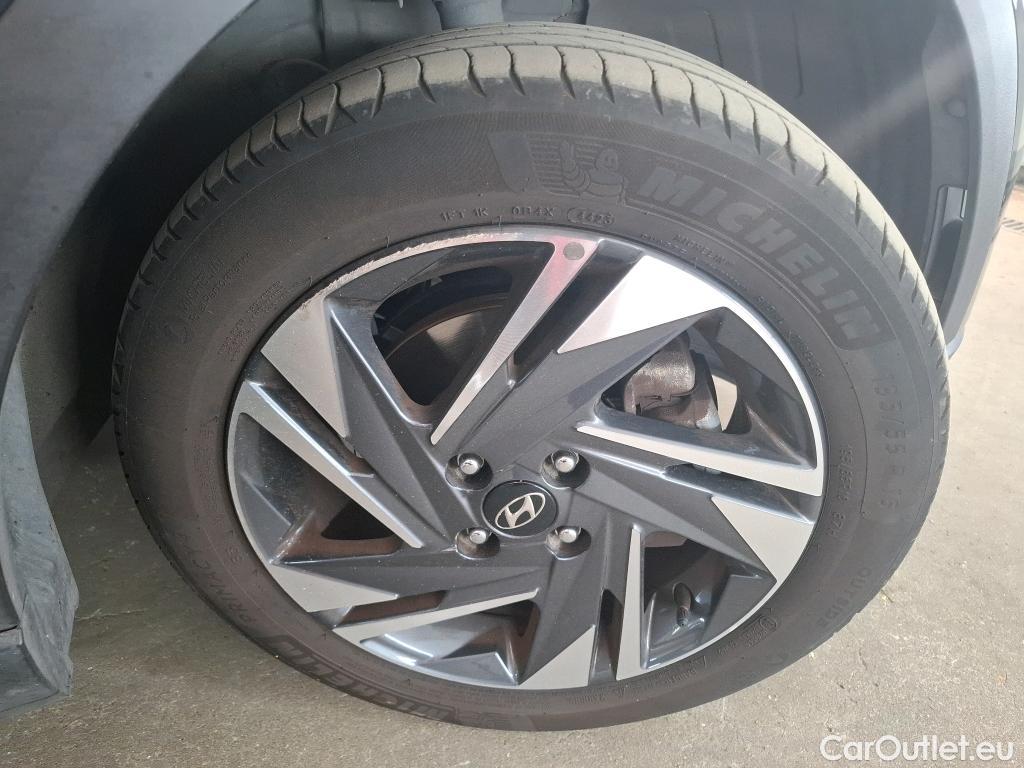  Hyundai  Bayon HYUNDAI  / 2021 / 5P / SUV 1.0 T-GDI 100 DCT- 7 HYB 48V INTUITIVE #15