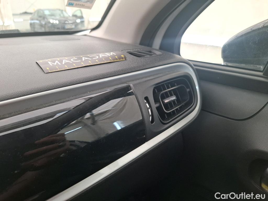  Citroen  C3 CITROEN  / 2016 / 5P / Berline PureTech 110 S&S BVM6 Feel #34