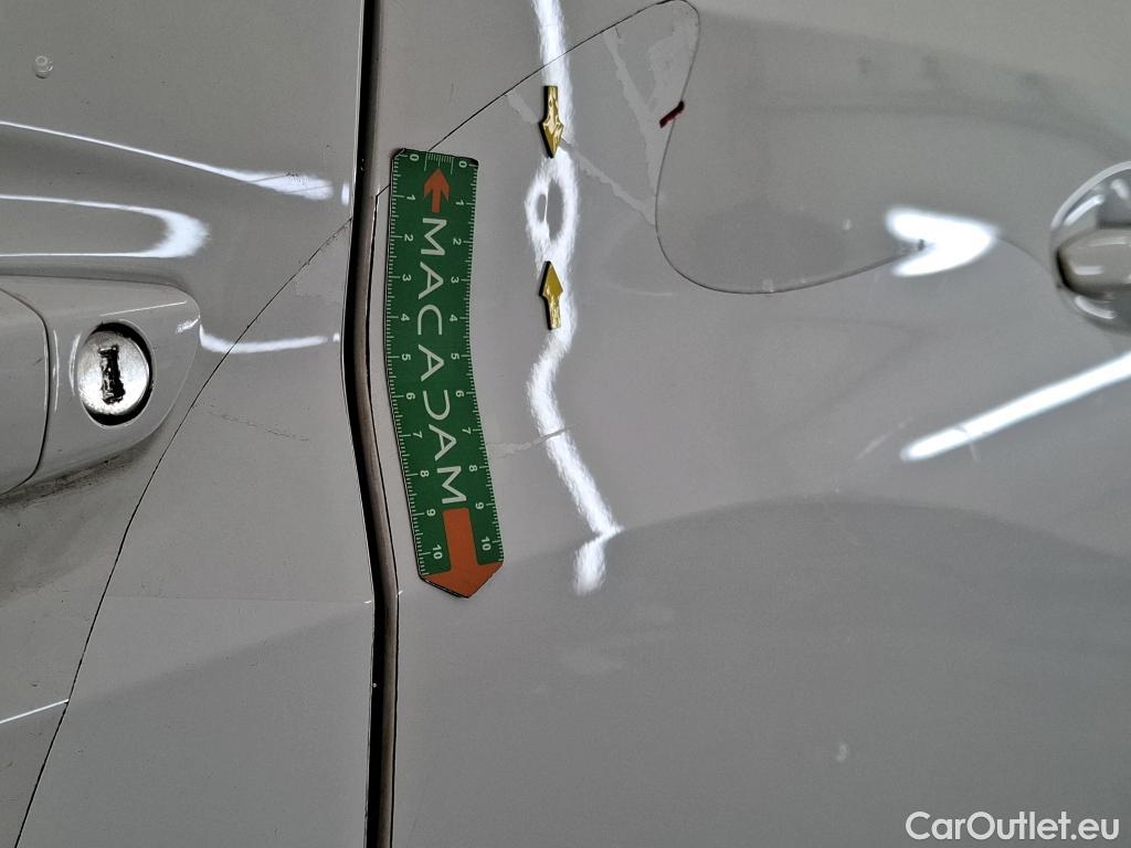  Peugeot  208  Allure Business 1.2 PureTech 100CV BVM6 E6d #16