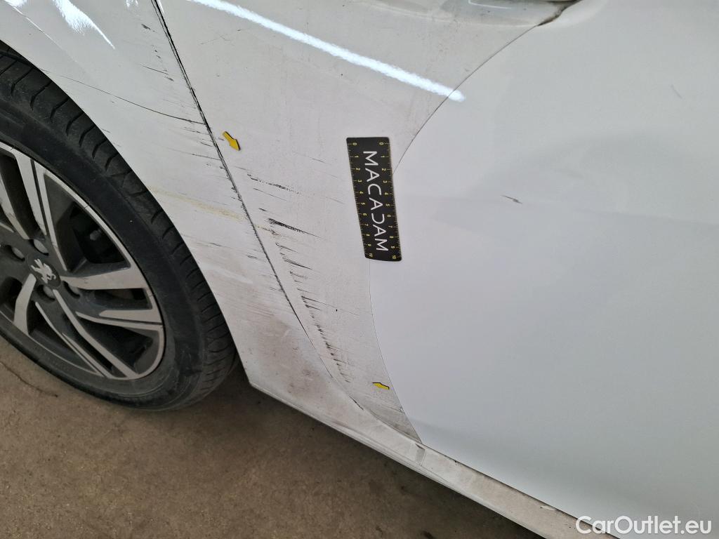  Peugeot  208  Allure Business 1.2 PureTech 100CV BVM6 E6d #8