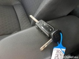  Toyota  Yaris TOYOTA  / 2020 / 5P / BERLINA HYBRID BUSINESS MY22 #121