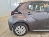  Toyota  Yaris TOYOTA  / 2020 / 5P / BERLINA HYBRID BUSINESS MY20 #76