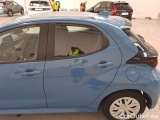  Toyota  Yaris TOYOTA  / 2020 / 5P / BERLINA HYBRID BUSINESS MY20 #68