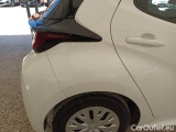  Toyota  Yaris TOYOTA  / 2020 / 5P / BERLINA HYBRID BUSINESS MY22 #44