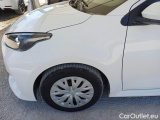  Toyota  Yaris TOYOTA  / 2020 / 5P / BERLINA HYBRID BUSINESS MY22 #59