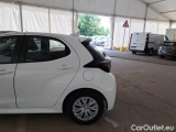  Toyota  Yaris TOYOTA  / 2020 / 5P / BERLINA HYBRID BUSINESS MY22 #42