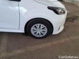  Toyota  Yaris TOYOTA  / 2020 / 5P / BERLINA HYBRID BUSINESS MY22 #52
