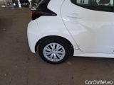  Toyota  Yaris TOYOTA  / 2020 / 5P / BERLINA HYBRID BUSINESS MY22 #55