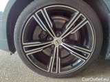  Volvo  V60 VOLVO  / 2019 / 5P / STATION WAGON T6 PLUG-IN AWD AUTOM.INSCR.EXPR. #76
