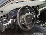  Volvo  V60 VOLVO  / 2019 / 5P / STATION WAGON T6 PLUG-IN AWD AUTOM.INSCR.EXPR. #141