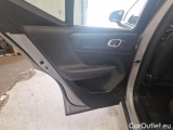  Volvo  XC 40 VOLVO XC40 / 2021 / 5P / SUV T4 RECHARGE PLUG-IN AUTO CORE #107