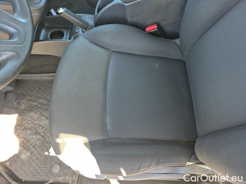  Renault  Kangoo  2 (2008)  1.5BdCi 95 Zen 5d #14