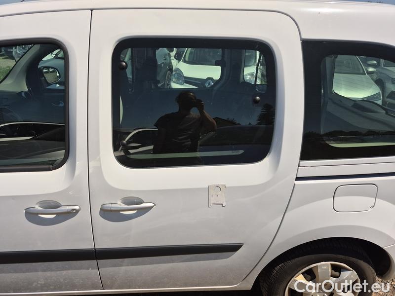  Renault  Kangoo  2 (2008)  1.5BdCi 95 Zen 5d #19