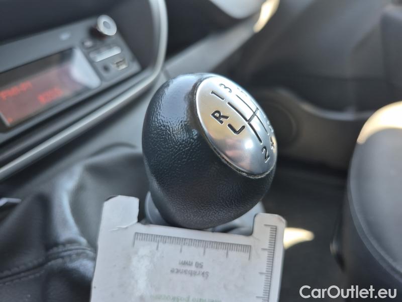  Renault  Kangoo  2 (2008)  1.5BdCi 95 Zen 5d #12