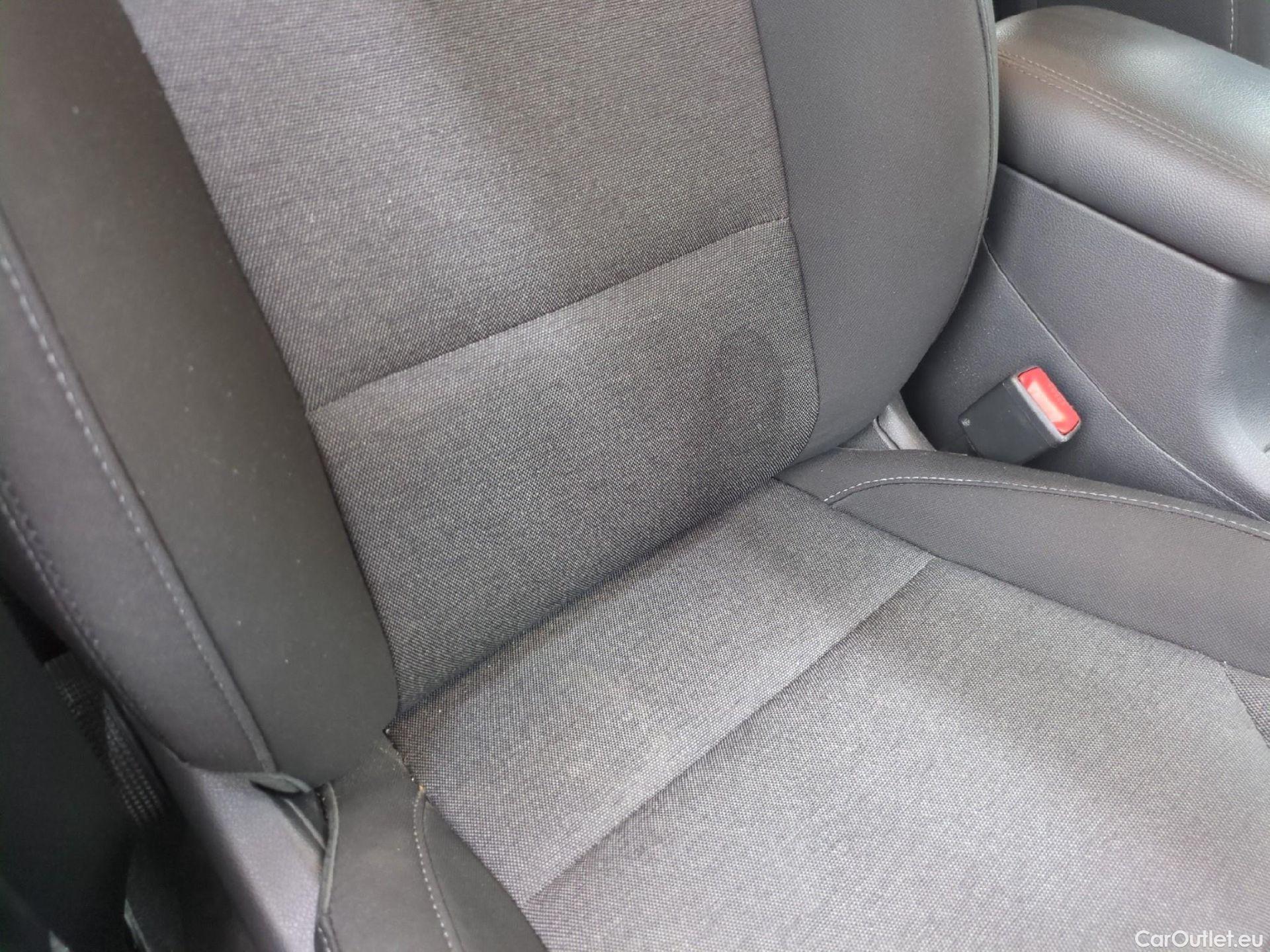  Hyundai  i30  Business 1.6 CRDi 115CV BVA7 E6d #52