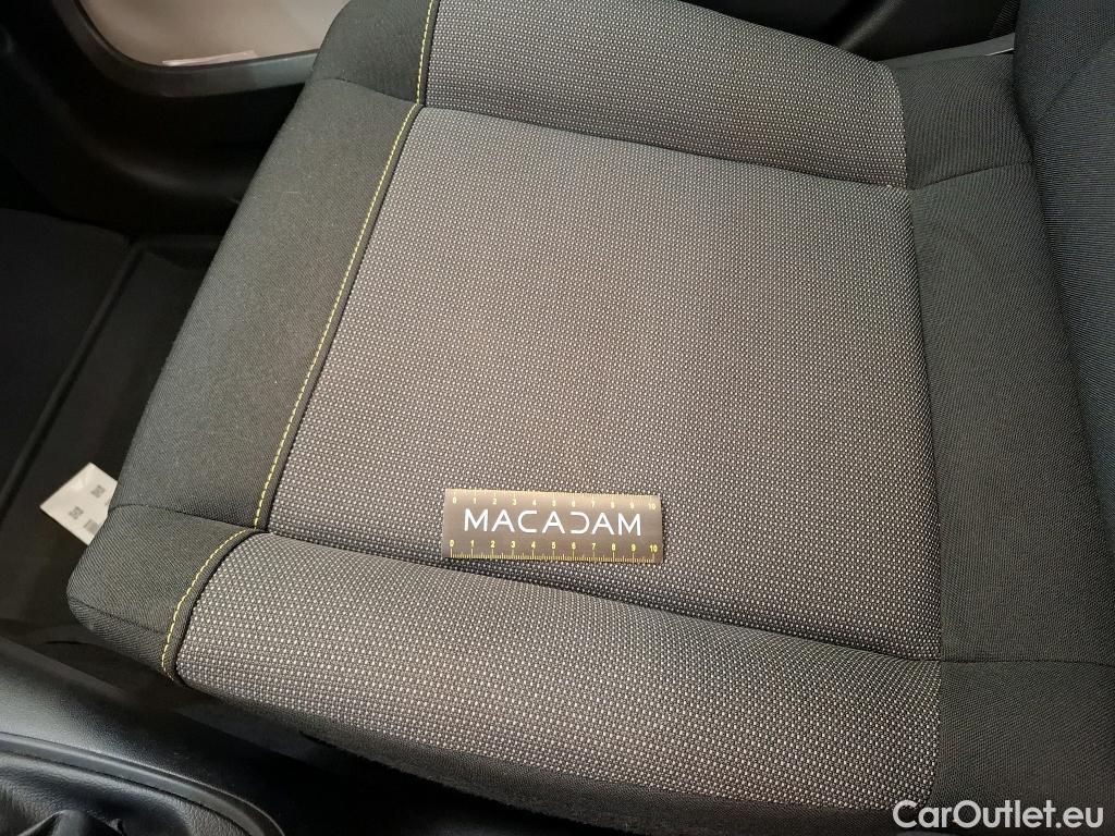  Citroen  C3  Société Feel Nav 1.2 PureTech 80CV BVM5 E6d #25