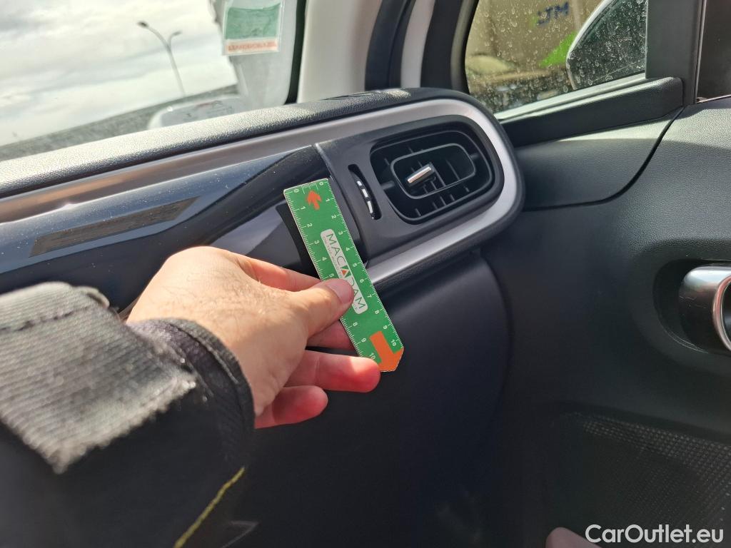  Citroen  C3  Société Feel Nav 1.2 PureTech 80CV BVM5 E6d #12