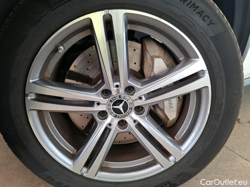  Mercedes  G-Klasee MERCEDES-BENZ GLC / 2019 / 5P / SUV 2.0 GLC 300 E BUSINESS LINE 4MATIC #35