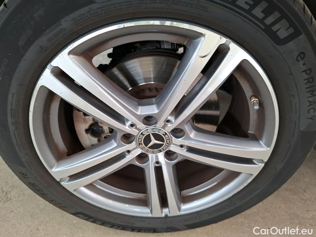  Mercedes  G-Klasee MERCEDES-BENZ GLC / 2019 / 5P / SUV 2.0 GLC 300 E BUSINESS LINE 4MATIC #19