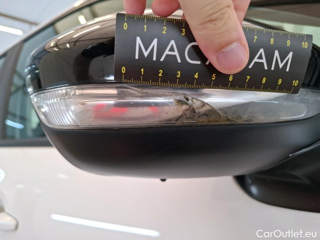 Citroen  C3  Société Feel Nav 1.2 PureTech 80CV BVM5 E6d #24