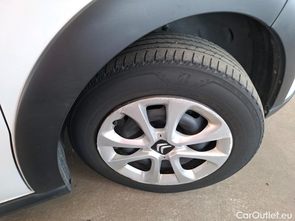  Citroen  C3  Société Feel Nav 1.2 PureTech 80CV BVM5 E6d #14
