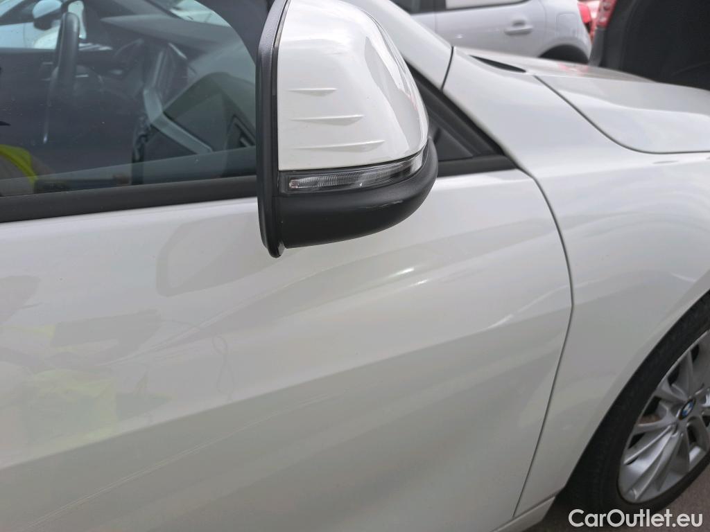  Bmw  Serie 1 BMW  / 2019 / 5P / berlina con portón 118i Corporate Auto. #20
