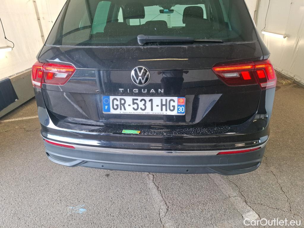  Volkswagen  Tiguan VOLKSWAGEN  / 2020 / 5P / SUV 2.0 TDI 150 DSG7 LIFE PLUS #12