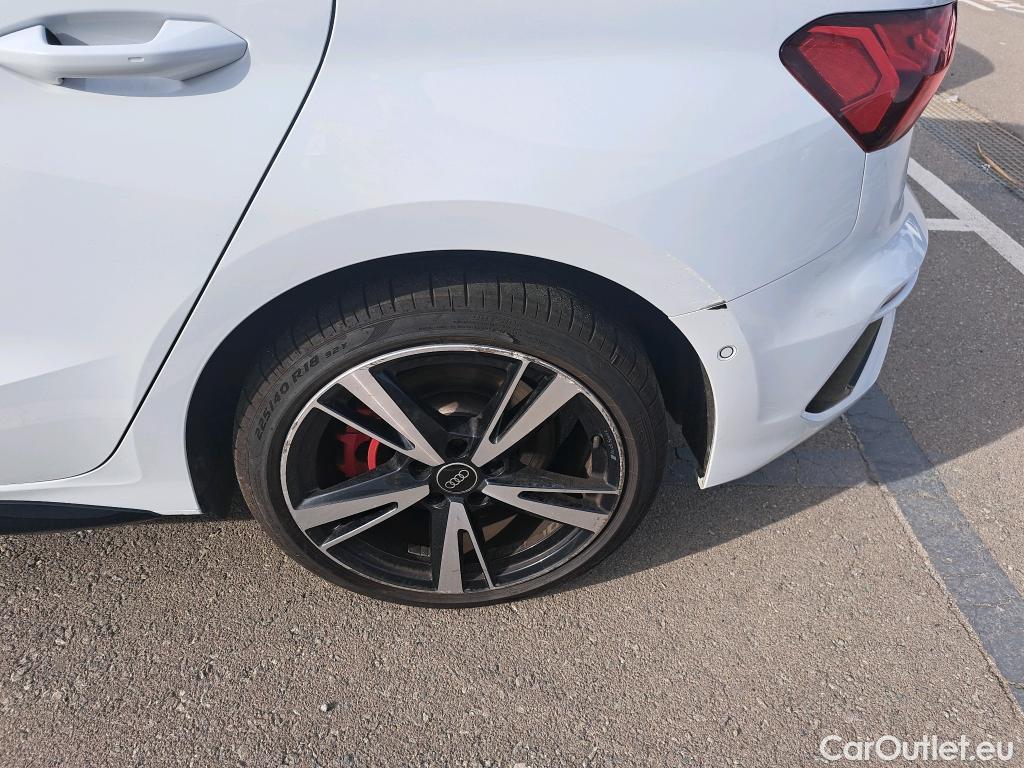  Audi  A3 AUDI  / 2020 / 5P / berlina con portón Sportback Black 45 TFSI e Comp S tronic #25