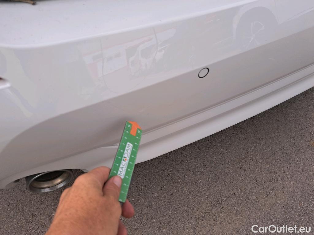  Bmw  Serie 1 BMW  / 2019 / 5P / berlina con portón 118i Corporate Auto. #23