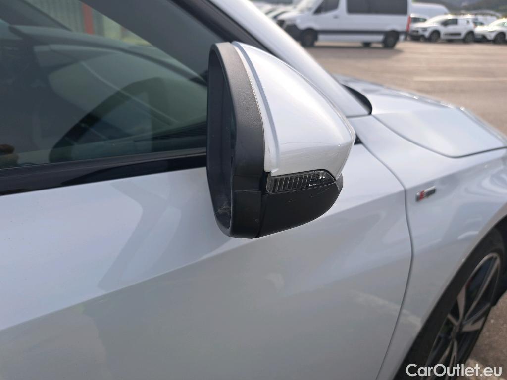  Audi  A3 AUDI  / 2020 / 5P / berlina con portón Sportback Black 45 TFSI e Comp S tronic #19