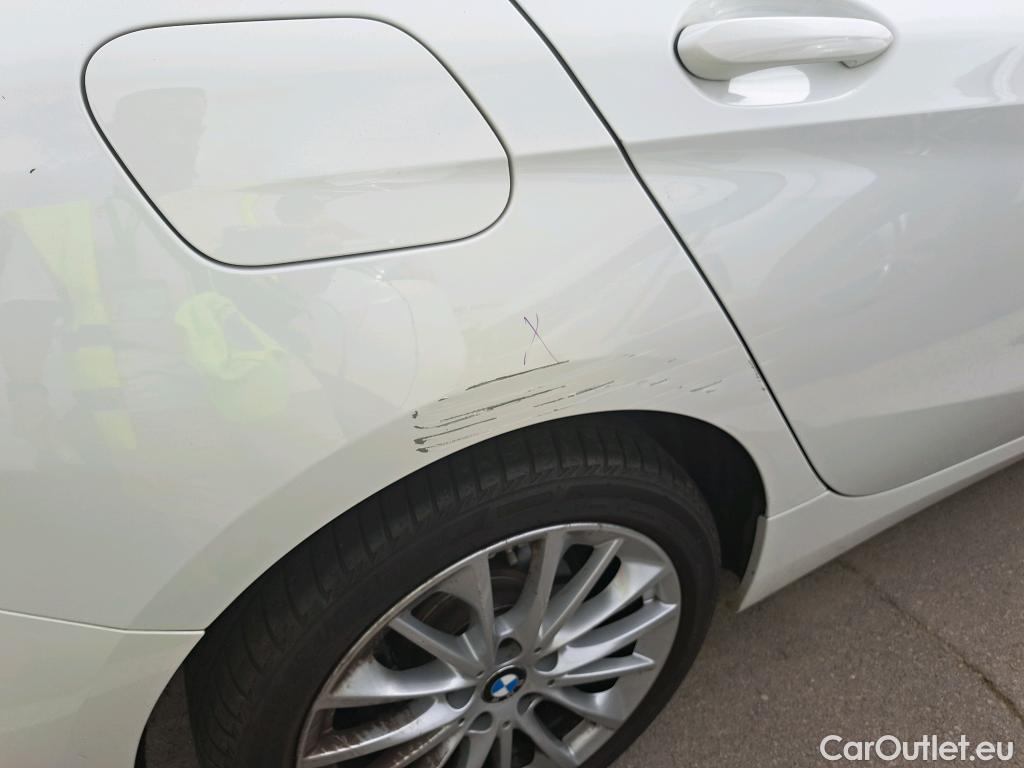  Bmw  Serie 1 BMW  / 2019 / 5P / berlina con portón 118i Corporate Auto. #1