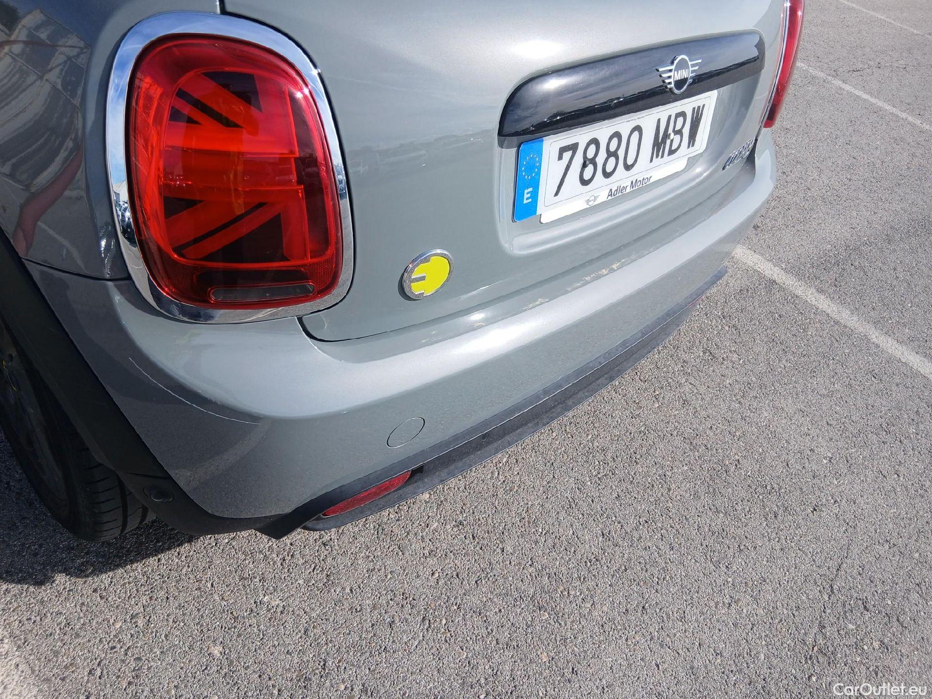  Mini  Mini   / 2021 / 3P / berlina con portón COOPER SE #17