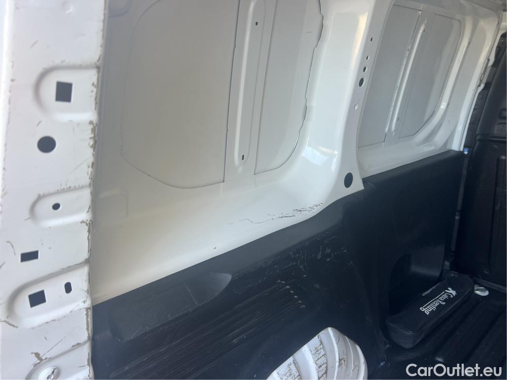  Citroen  Berlingo CITROEN  / 2018 / 3P / furgón derivado de turismo Talla M BlueHDi 73kW CONTROL #2