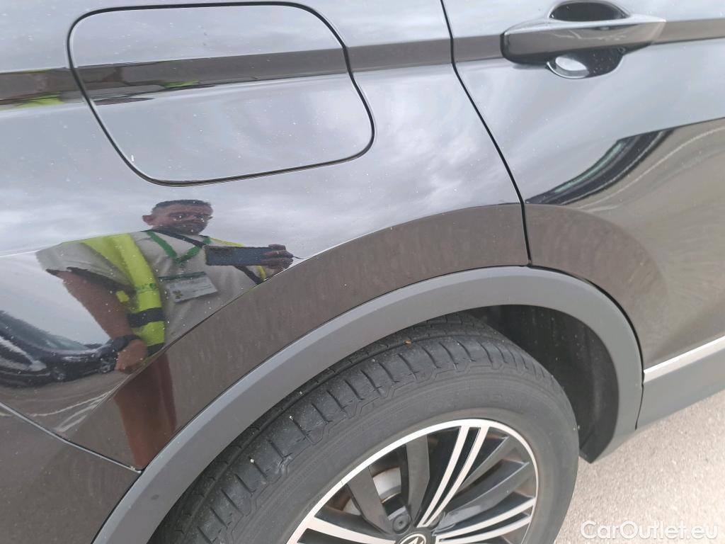  Volkswagen  Tiguan VOLKSWAGEN  / 2020 / 5P / todoterreno Life 2.0 TDI 110kW (150CV) DSG (AC2) #8