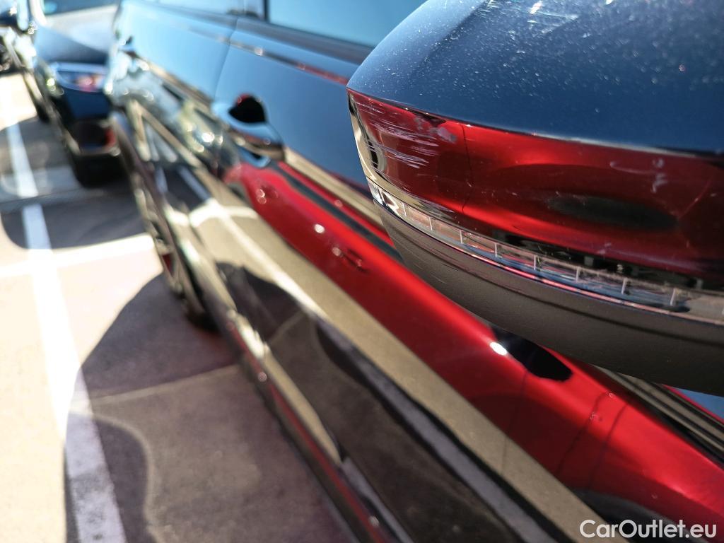  Volkswagen  Tiguan VOLKSWAGEN  / 2020 / 5P / todoterreno R-Line 2.0 TDI 110kW (150CV) DSG #47
