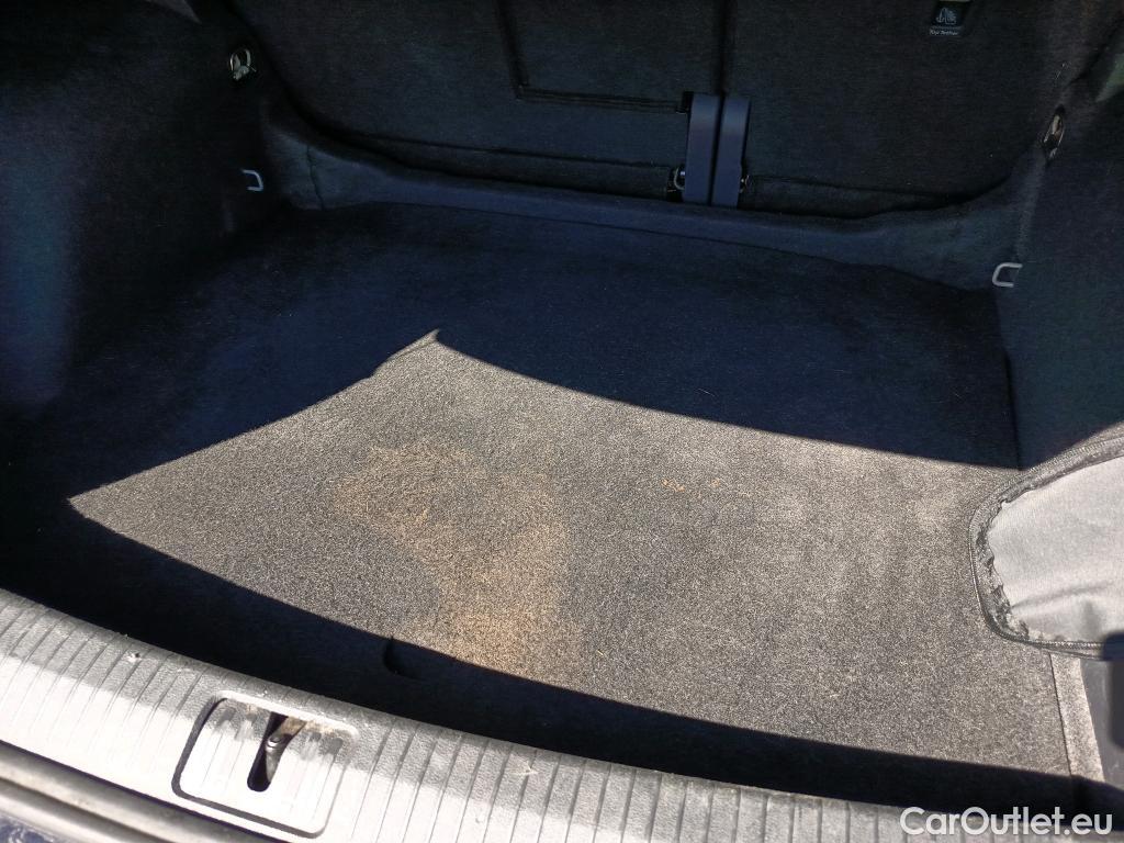  Volkswagen  Tiguan VOLKSWAGEN  / 2020 / 5P / todoterreno R-Line 2.0 TDI 110kW (150CV) DSG #12