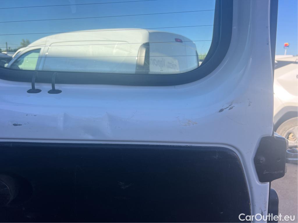  Nissan  NV300 NISSAN  / 2016 / 4P / combi Combi 6 2.0dCi 88kW L1H1 1T OPTIMA #6
