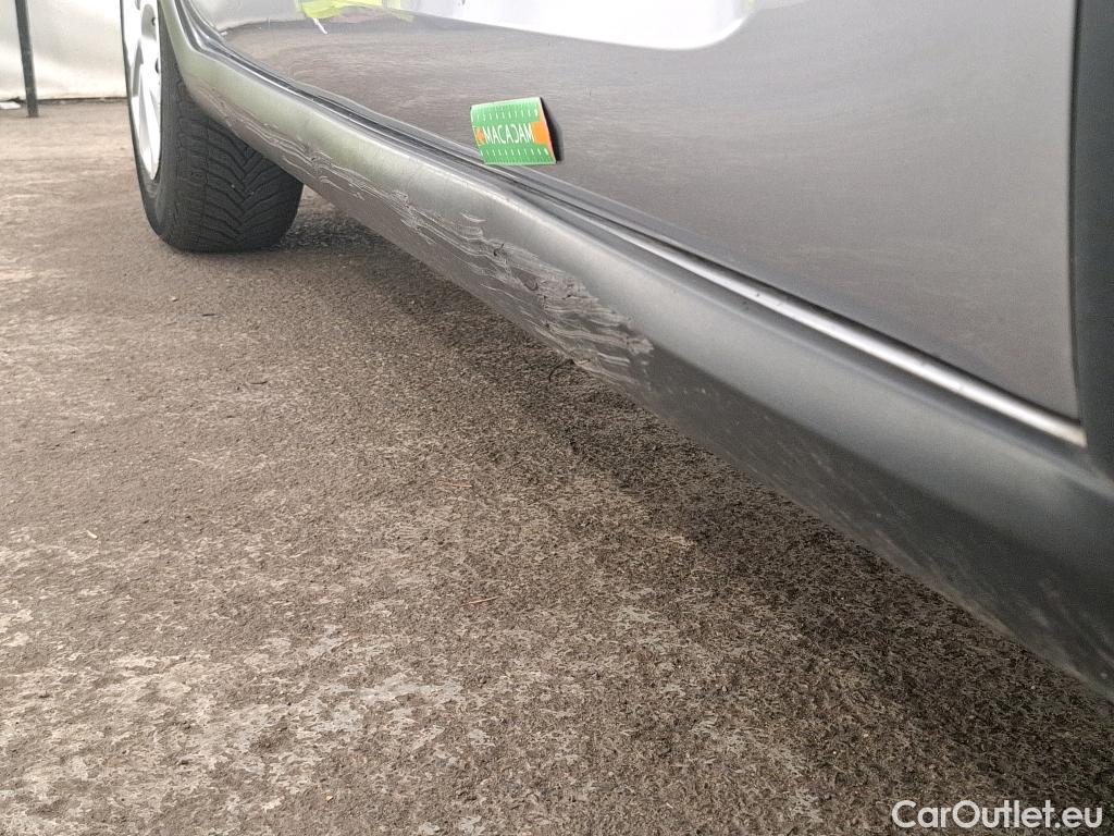  Citroen  C3  Shine Business 1.2 PureTech 80CV BVM5 E6 #24