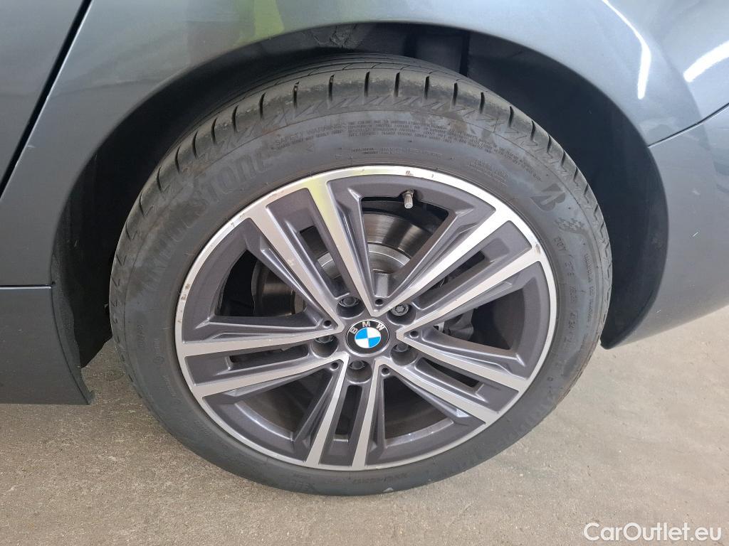 Bmw  Serie 1 BMW Série 1 / 2019 / 5P / Berline 1.5 116I Business Design #59
