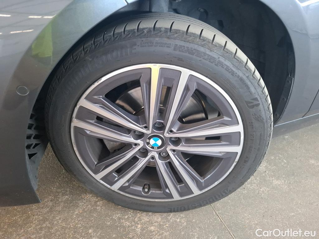  Bmw  Serie 1 BMW Série 1 / 2019 / 5P / Berline 1.5 116I Business Design #28