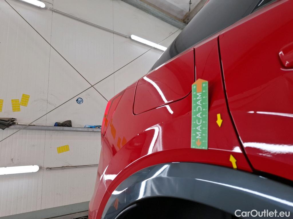  Audi  Q2 AUDI  / 2016 / 5P / SUV 30 TDI 116 S Tronic Design Luxe #44