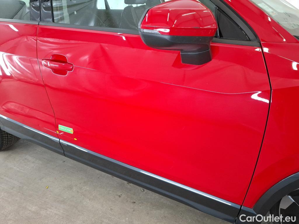  Audi  Q2 AUDI  / 2016 / 5P / SUV 30 TDI 116 S Tronic Design Luxe #3