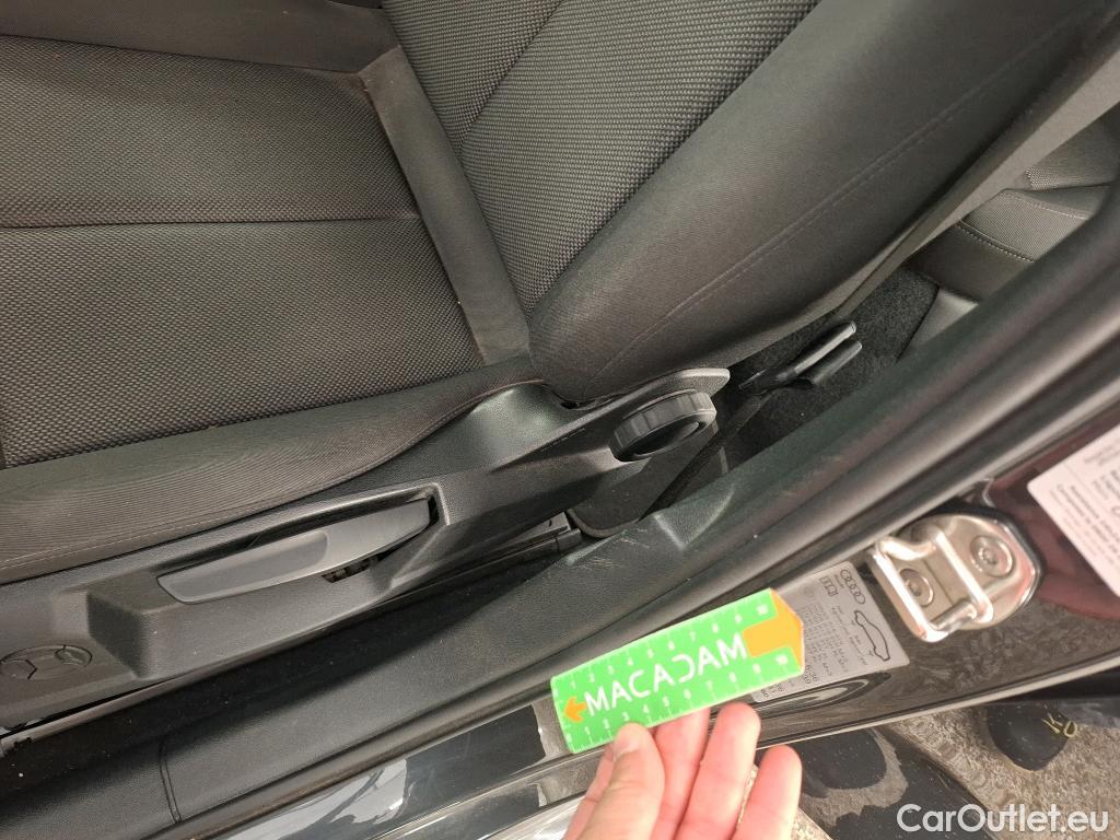  Audi  A3  Berline 30 TDI Business Line 2.0 TDI 115CV BVA7 E6d #32