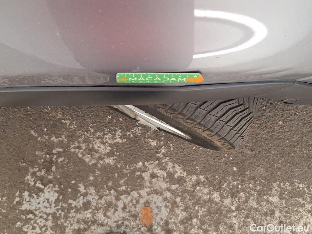  Citroen  C3  Shine Business 1.2 PureTech 80CV BVM5 E6 #33
