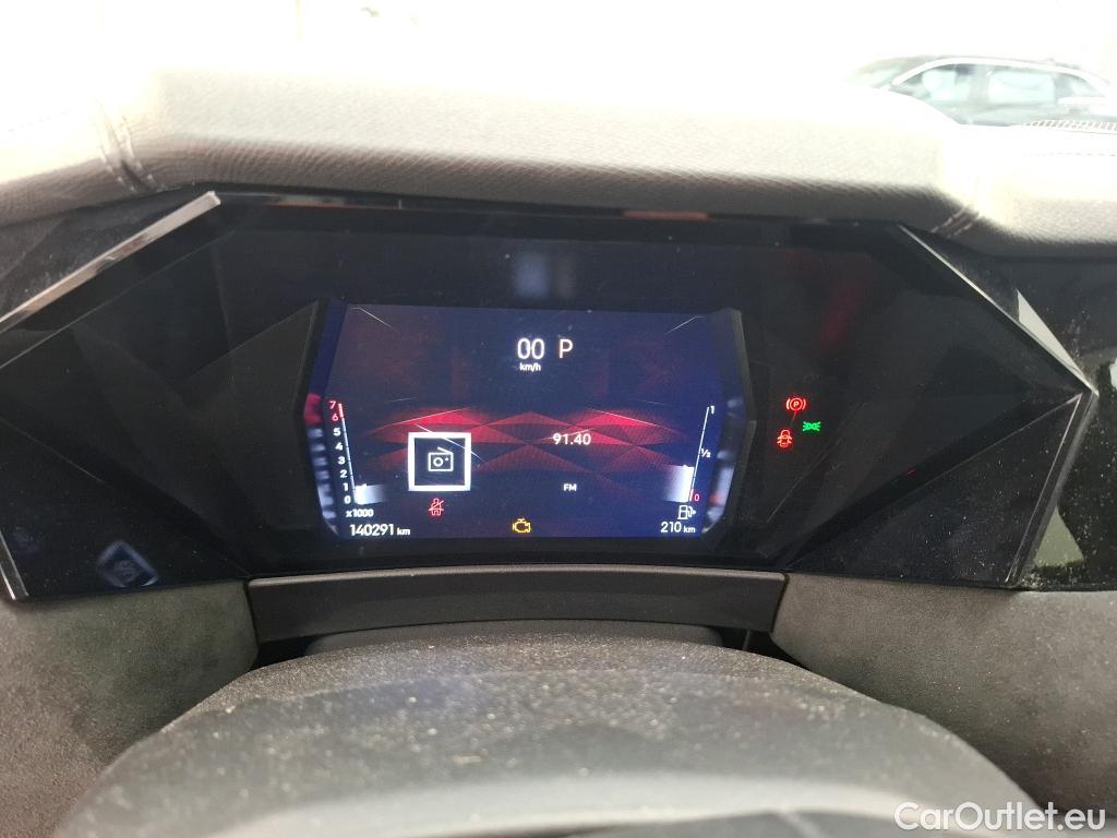 DS  3 Crossback 4 Performance Line+ 1.6 PureTech 180CV BVA8 E6d #31
