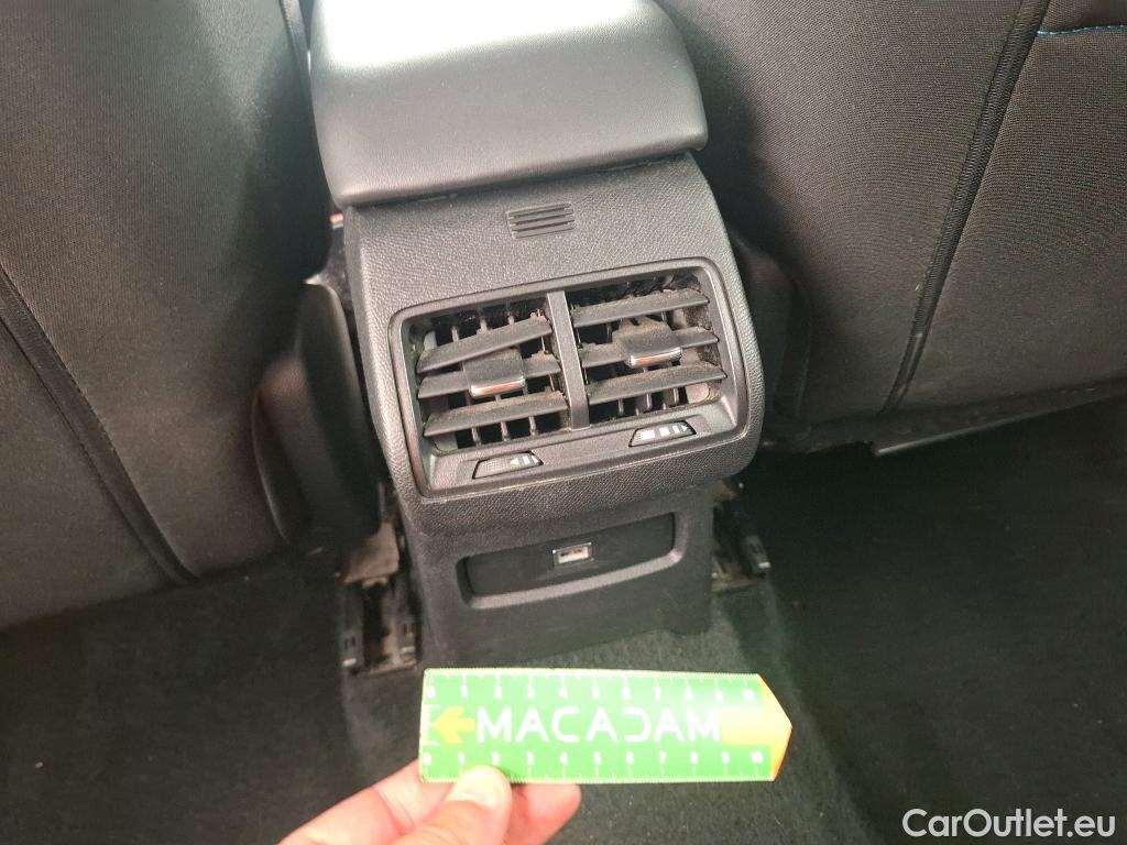  Citroen  C4 CITROEN  / 2020 / 5P / Berline PureTech 130 S&S EAT8 Feel Pack #32