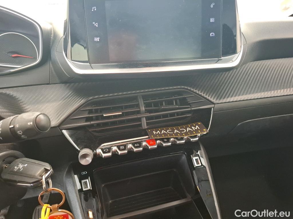  Peugeot  208  Premium 1.5 HDi 100CV BVM6 E6d #40